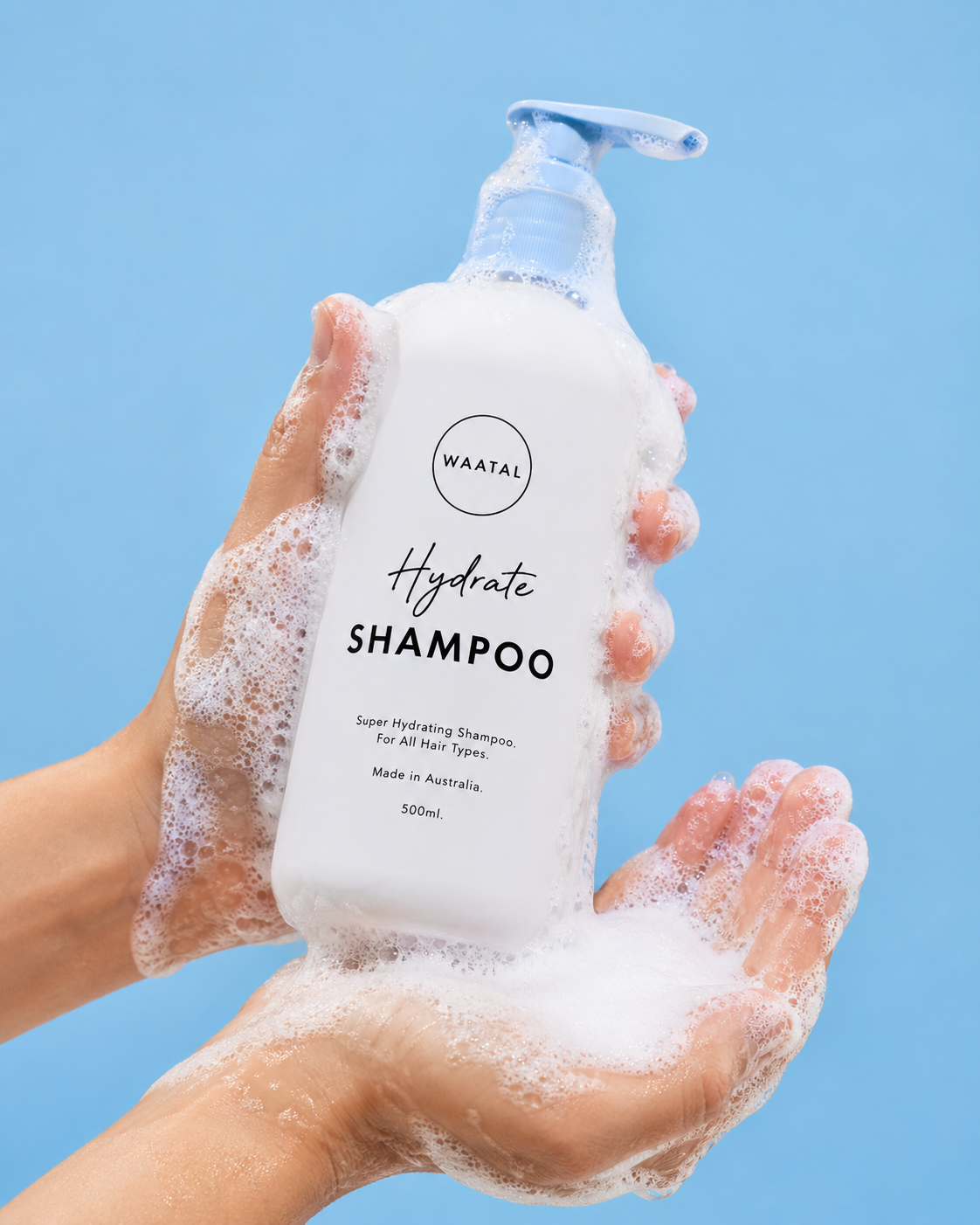 Fotografía de producto de champú con espuma