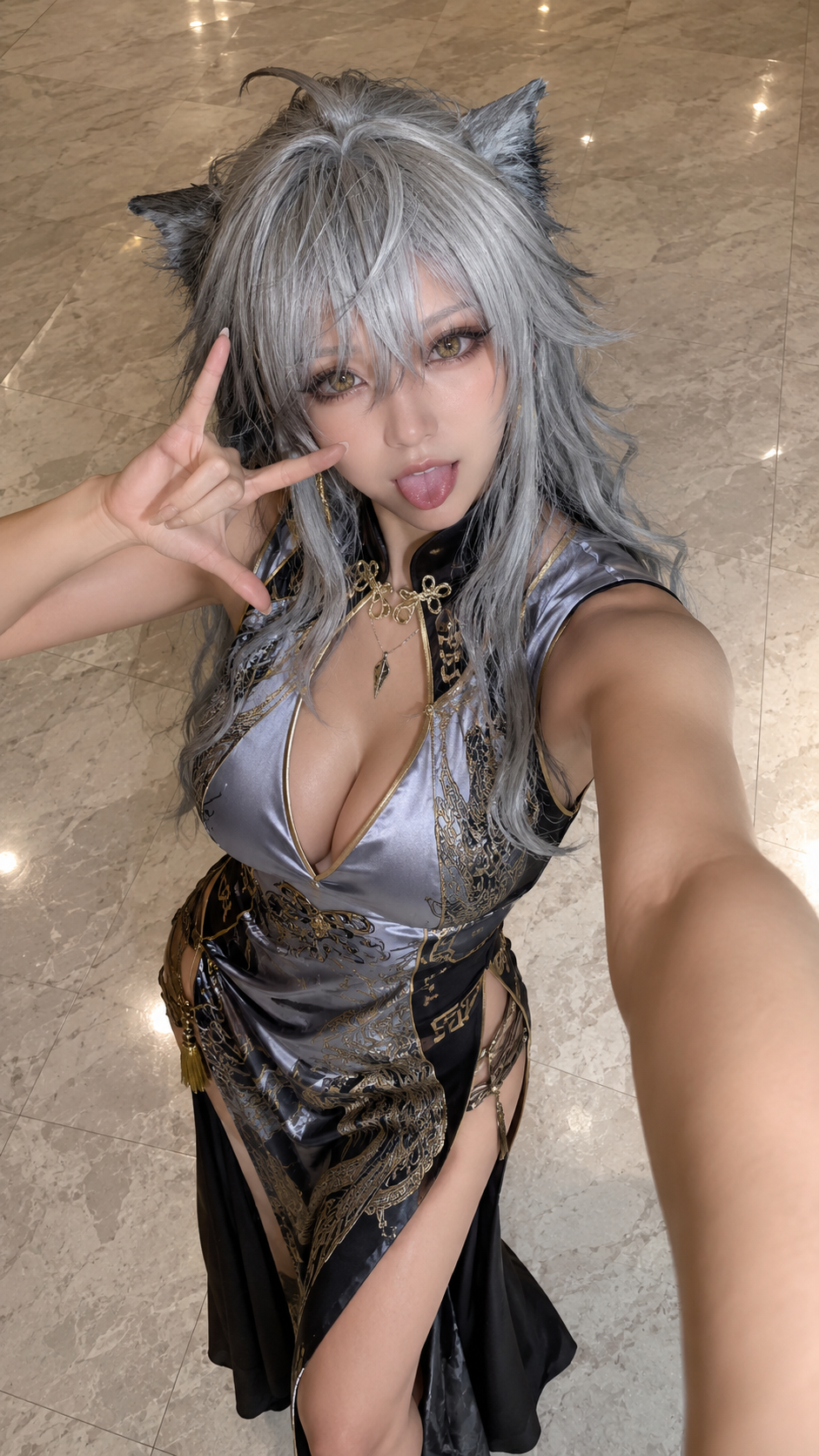 Ghislaine Dedoldia Qipao Cosplay Selfie