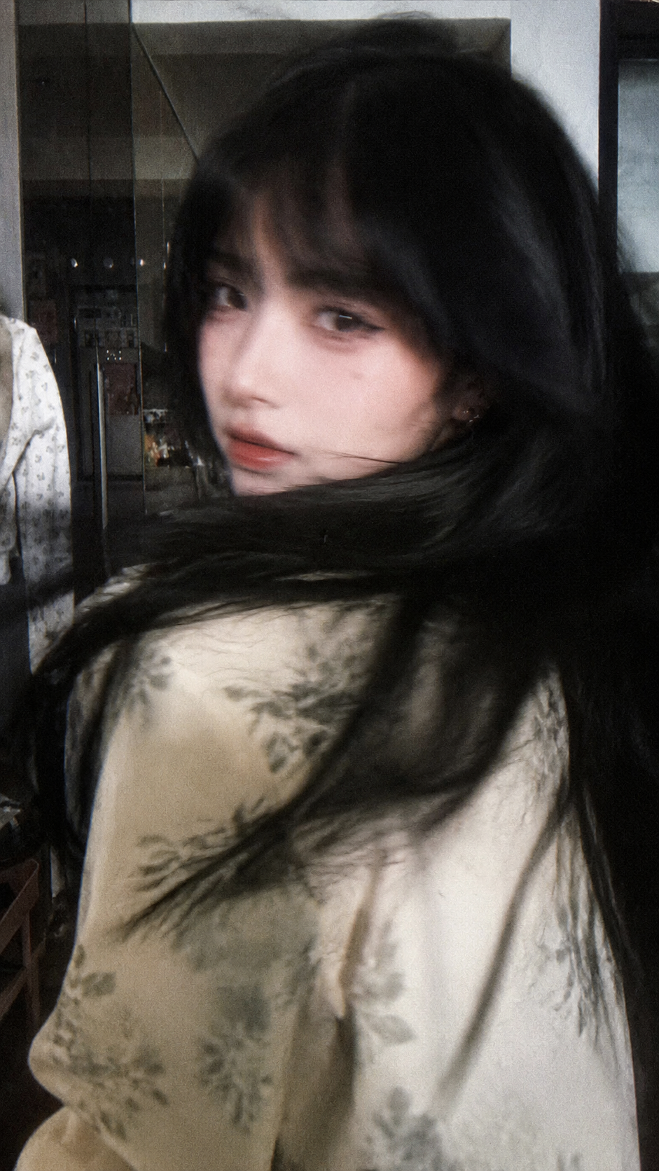 Motion-Blurred Turn Over the Shoulder